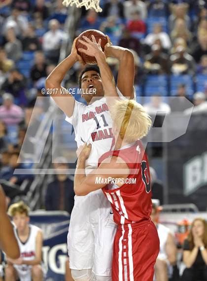 Thumbnail 2 in Nathan Hale vs. Stanwood (WIAA 3A Quarterfinal)  photogallery.