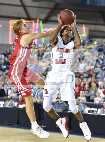 Thumbnail 3 in Nathan Hale vs. Stanwood (WIAA 3A Quarterfinal)  photogallery.