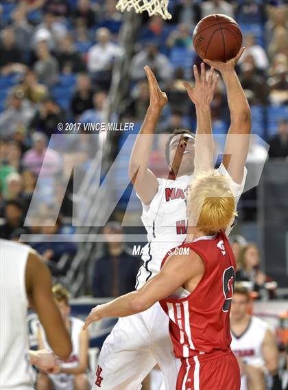 Thumbnail 3 in Nathan Hale vs. Stanwood (WIAA 3A Quarterfinal)  photogallery.