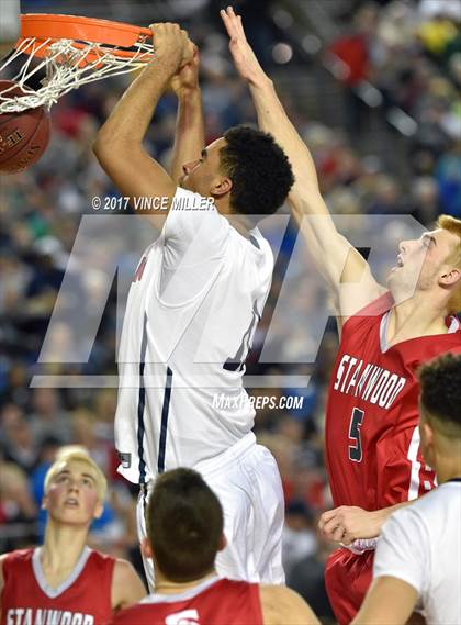 Thumbnail 1 in Nathan Hale vs. Stanwood (WIAA 3A Quarterfinal)  photogallery.