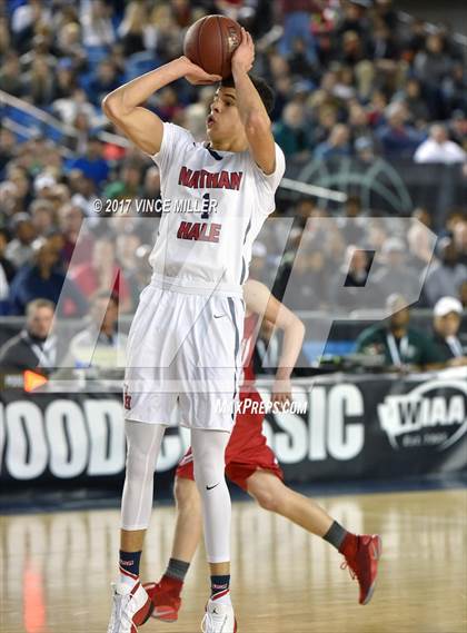 Thumbnail 3 in Nathan Hale vs. Stanwood (WIAA 3A Quarterfinal)  photogallery.