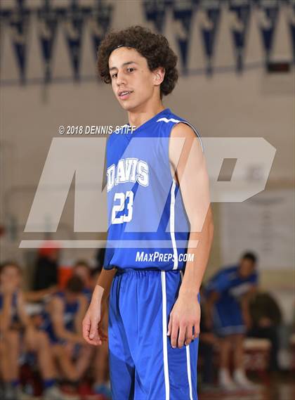Thumbnail 2 in Christian Brothers vs. Davis (Jesuit JV Tournament) photogallery.