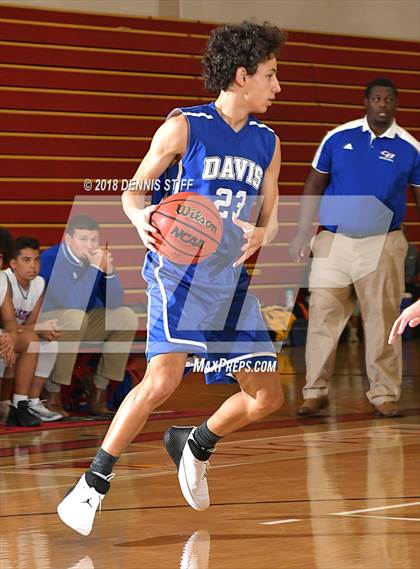 Thumbnail 3 in Christian Brothers vs. Davis (Jesuit JV Tournament) photogallery.