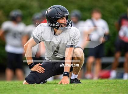 Thumbnail 2 in Hendersonville vs. Mount Juliet (Mount Juliet Scrimmage) photogallery.