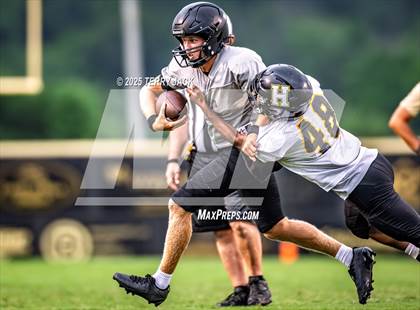 Thumbnail 2 in Hendersonville vs. Mount Juliet (Mount Juliet Scrimmage) photogallery.