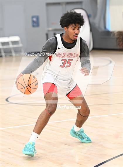 Thumbnail 2 in Oak Hills v Arcadia (SCIBCA Cali Live NCAA Viewing Tournament) photogallery.