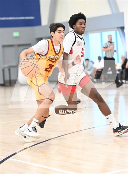 Thumbnail 3 in Oak Hills v Arcadia (SCIBCA Cali Live NCAA Viewing Tournament) photogallery.