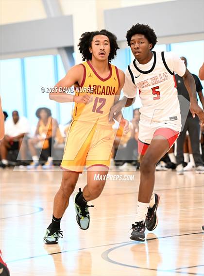 Thumbnail 2 in Oak Hills v Arcadia (SCIBCA Cali Live NCAA Viewing Tournament) photogallery.