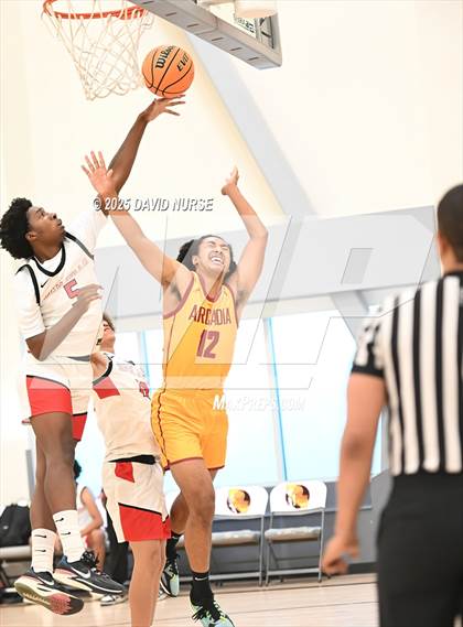 Thumbnail 1 in Oak Hills v Arcadia (SCIBCA Cali Live NCAA Viewing Tournament) photogallery.