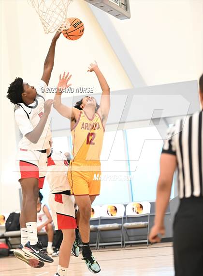 Thumbnail 3 in Oak Hills v Arcadia (SCIBCA Cali Live NCAA Viewing Tournament) photogallery.