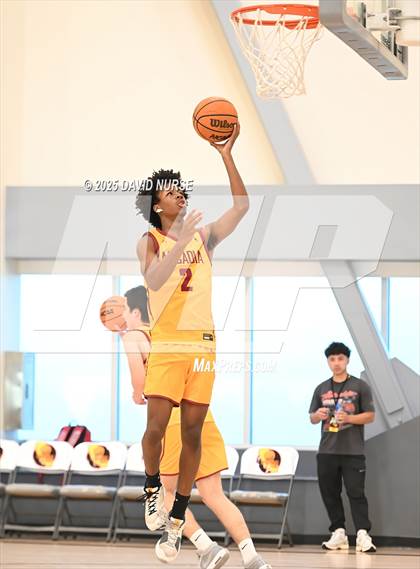 Thumbnail 2 in Oak Hills v Arcadia (SCIBCA Cali Live NCAA Viewing Tournament) photogallery.