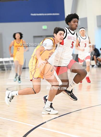 Thumbnail 1 in Oak Hills v Arcadia (SCIBCA Cali Live NCAA Viewing Tournament) photogallery.