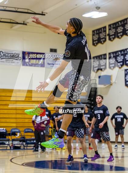 Thumbnail 2 in Fontana vs Dos Pueblos (CIF-SS D4 Round 2 Playoff) photogallery.