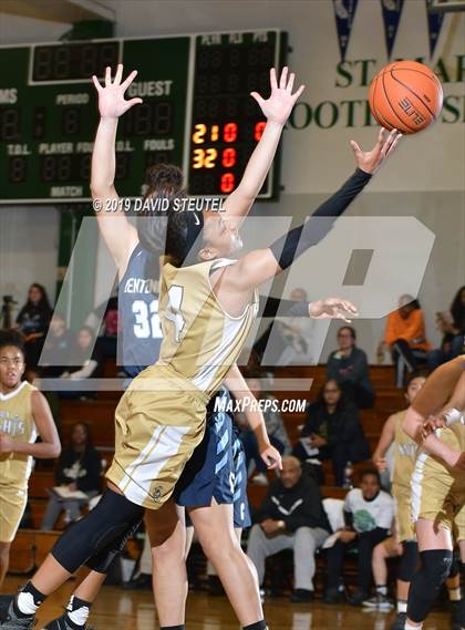 Thumbnail 3 in Centennial vs. Bishop Montgomery (St. Mary's Stockton MLK Showcase) photogallery.