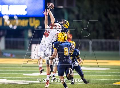 Thumbnail 2 in Canton vs. Fordson (Prep Football Classic) photogallery.