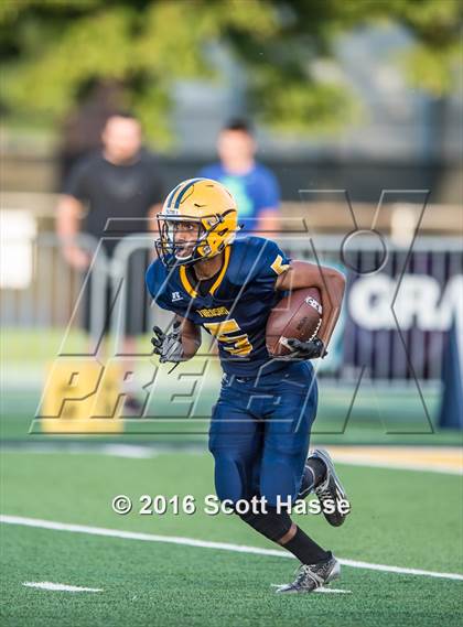 Thumbnail 1 in Canton vs. Fordson (Prep Football Classic) photogallery.