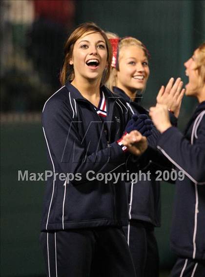 Thumbnail 2 in Baker vs. North Tonawanda (NYSPHSAA Class AA Semifinal) photogallery.