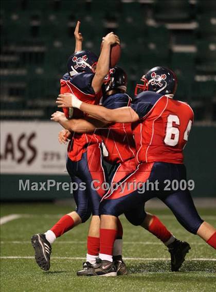 Thumbnail 3 in Baker vs. North Tonawanda (NYSPHSAA Class AA Semifinal) photogallery.