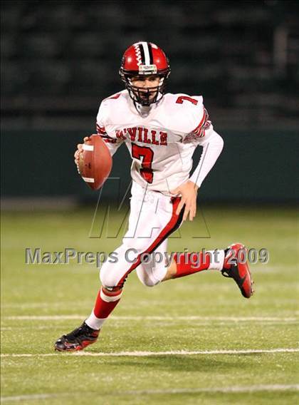 Thumbnail 2 in Baker vs. North Tonawanda (NYSPHSAA Class AA Semifinal) photogallery.