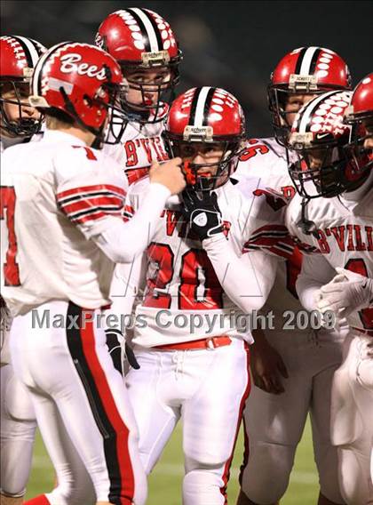Thumbnail 3 in Baker vs. North Tonawanda (NYSPHSAA Class AA Semifinal) photogallery.