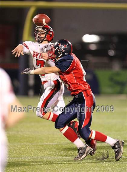 Thumbnail 1 in Baker vs. North Tonawanda (NYSPHSAA Class AA Semifinal) photogallery.