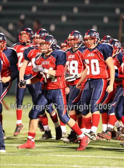 Thumbnail 2 in Baker vs. North Tonawanda (NYSPHSAA Class AA Semifinal) photogallery.