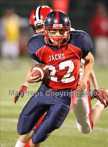 Thumbnail 2 in Baker vs. North Tonawanda (NYSPHSAA Class AA Semifinal) photogallery.