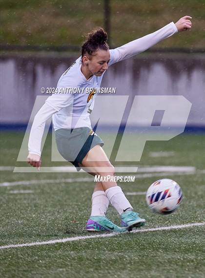 Thumbnail 3 in Hilmar vs. Argonaut (CIF SJS D5 Final) photogallery.