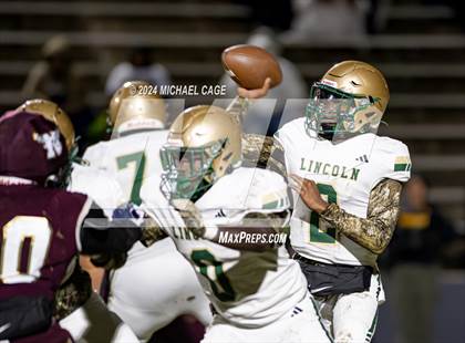 Thumbnail 3 in Lincoln @ Niceville (FHSAA 5A Semi Playoff) photogallery.