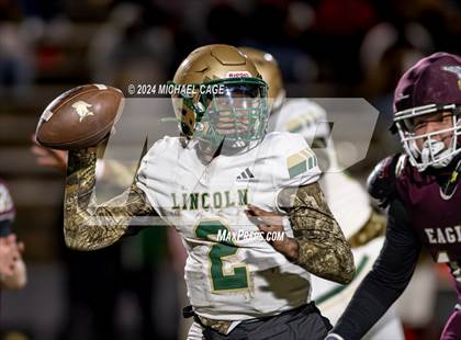 Thumbnail 2 in Lincoln @ Niceville (FHSAA 5A Semi Playoff) photogallery.