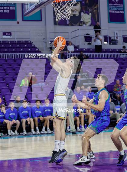Thumbnail 1 in Winter Haven vs North Laurel (City of Palms Classic) photogallery.