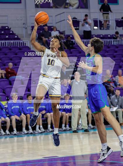 Thumbnail 2 in Winter Haven vs North Laurel (City of Palms Classic) photogallery.