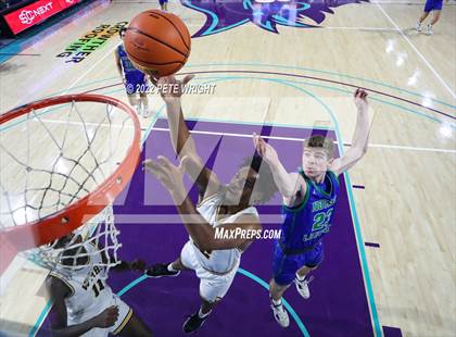 Thumbnail 1 in Winter Haven vs North Laurel (City of Palms Classic) photogallery.