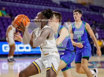 Thumbnail 3 in Winter Haven vs North Laurel (City of Palms Classic) photogallery.