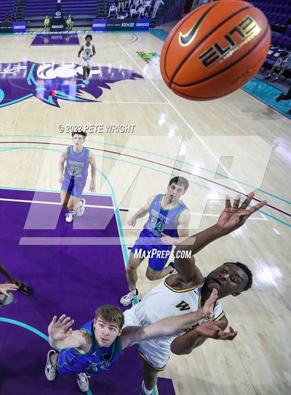 Thumbnail 1 in Winter Haven vs North Laurel (City of Palms Classic) photogallery.