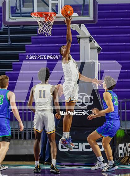 Thumbnail 2 in Winter Haven vs North Laurel (City of Palms Classic) photogallery.