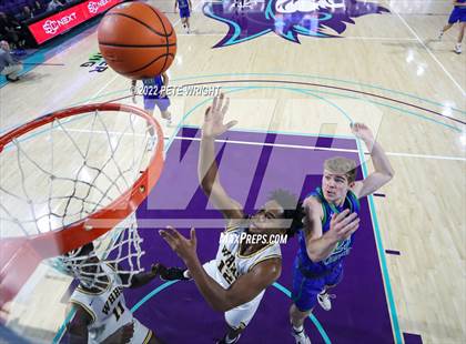 Thumbnail 2 in Winter Haven vs North Laurel (City of Palms Classic) photogallery.