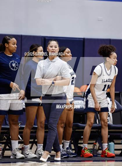 Thumbnail 3 in Bishop O'Dowd @ Sierra Canyon photogallery.