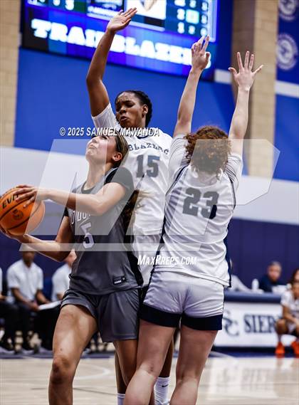 Thumbnail 2 in Bishop O'Dowd @ Sierra Canyon photogallery.