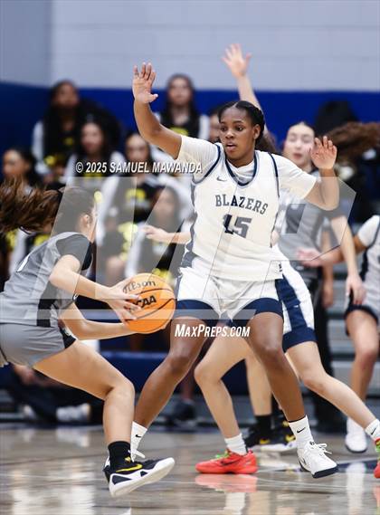 Thumbnail 3 in Bishop O'Dowd @ Sierra Canyon photogallery.