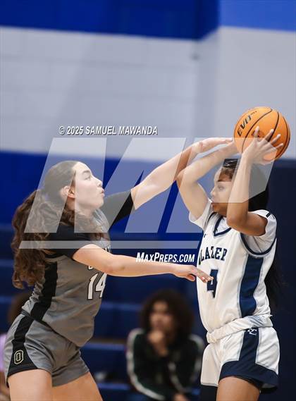 Thumbnail 1 in Bishop O'Dowd @ Sierra Canyon photogallery.