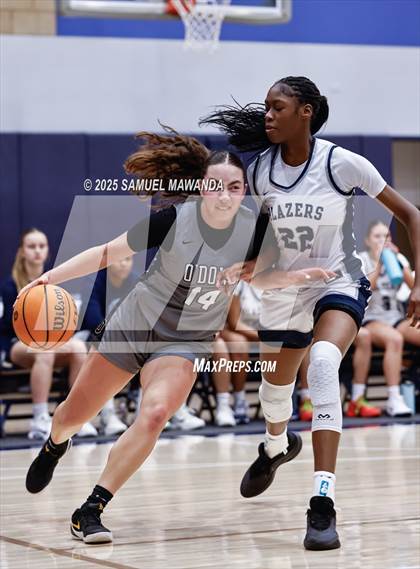 Thumbnail 3 in Bishop O'Dowd @ Sierra Canyon photogallery.