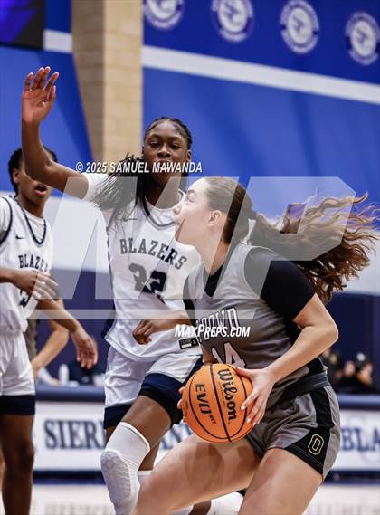 Thumbnail 3 in Bishop O'Dowd @ Sierra Canyon photogallery.