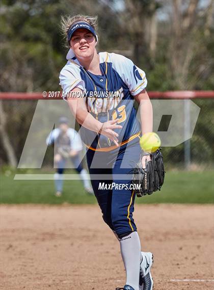 Thumbnail 3 in Oak Ridge vs. Folsom (Pre-Season Tournament) photogallery.