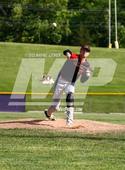 Thumbnail 3 in Calvary Christian vs Campbell Co. (37th District) photogallery.