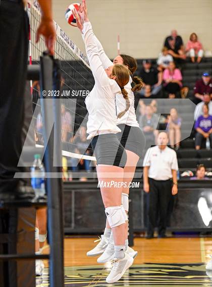 Thumbnail 3 in College Station vs The Woodlands photogallery.