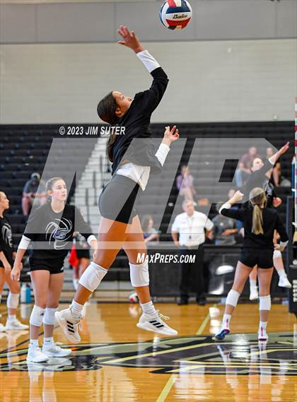 Thumbnail 1 in College Station vs The Woodlands photogallery.