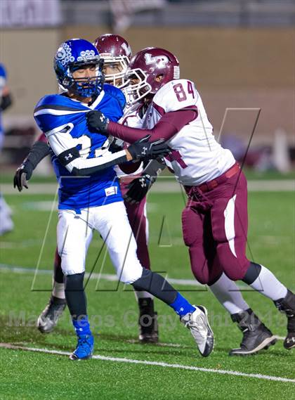 Thumbnail 1 in La Pryor vs. Falls City (UIL A1 D2 Quarterfinal playoffs) photogallery.