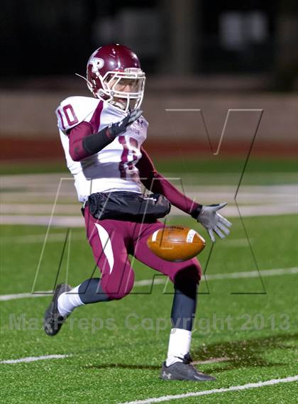 Thumbnail 3 in La Pryor vs. Falls City (UIL A1 D2 Quarterfinal playoffs) photogallery.