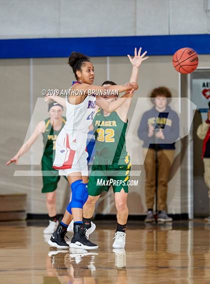 Thumbnail 1 in Placer vs. Christian Brothers (CIF SJS D3 Semifinal) photogallery.